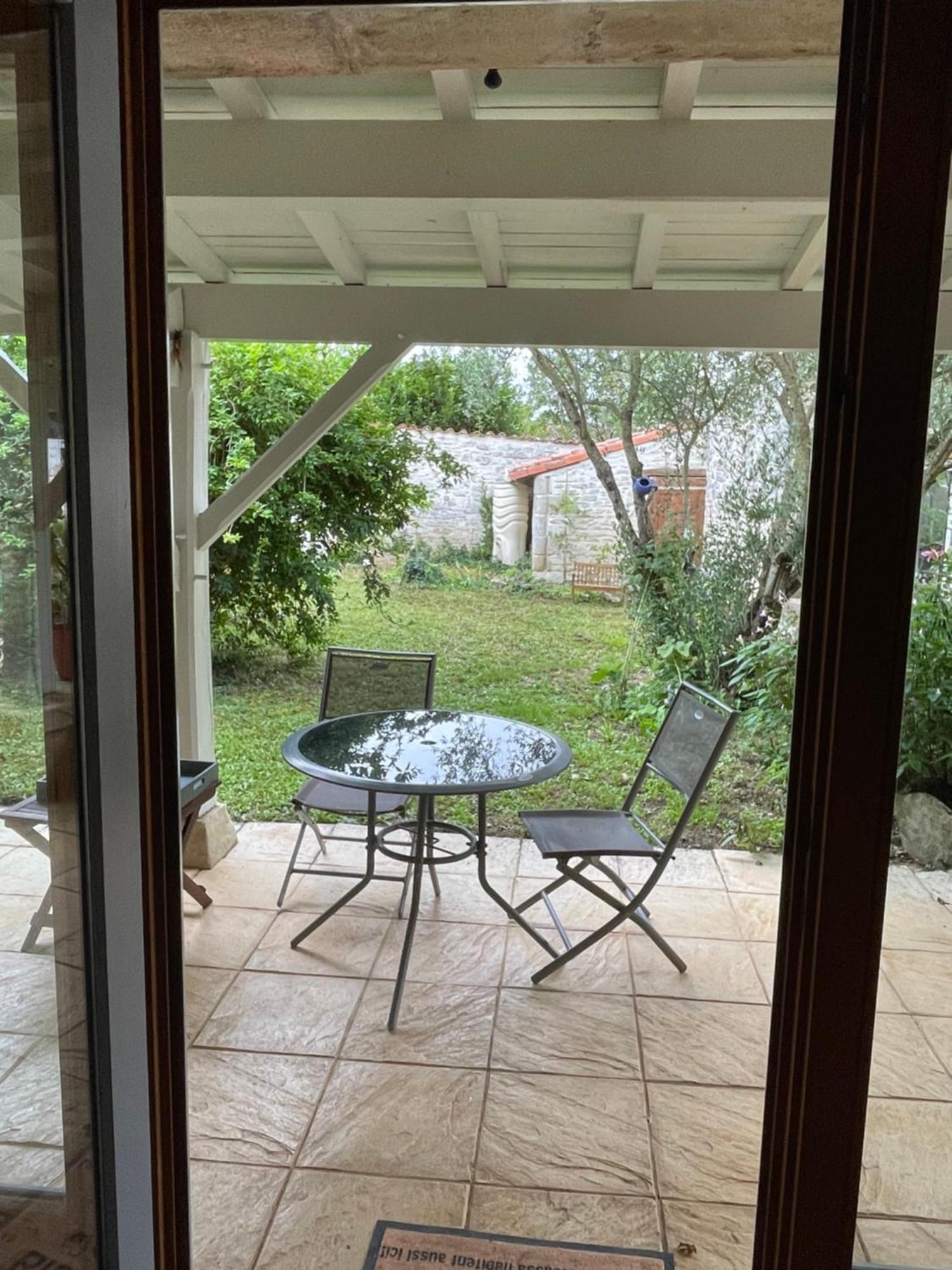 Sous L Olivier Apartment Tusson Exterior foto